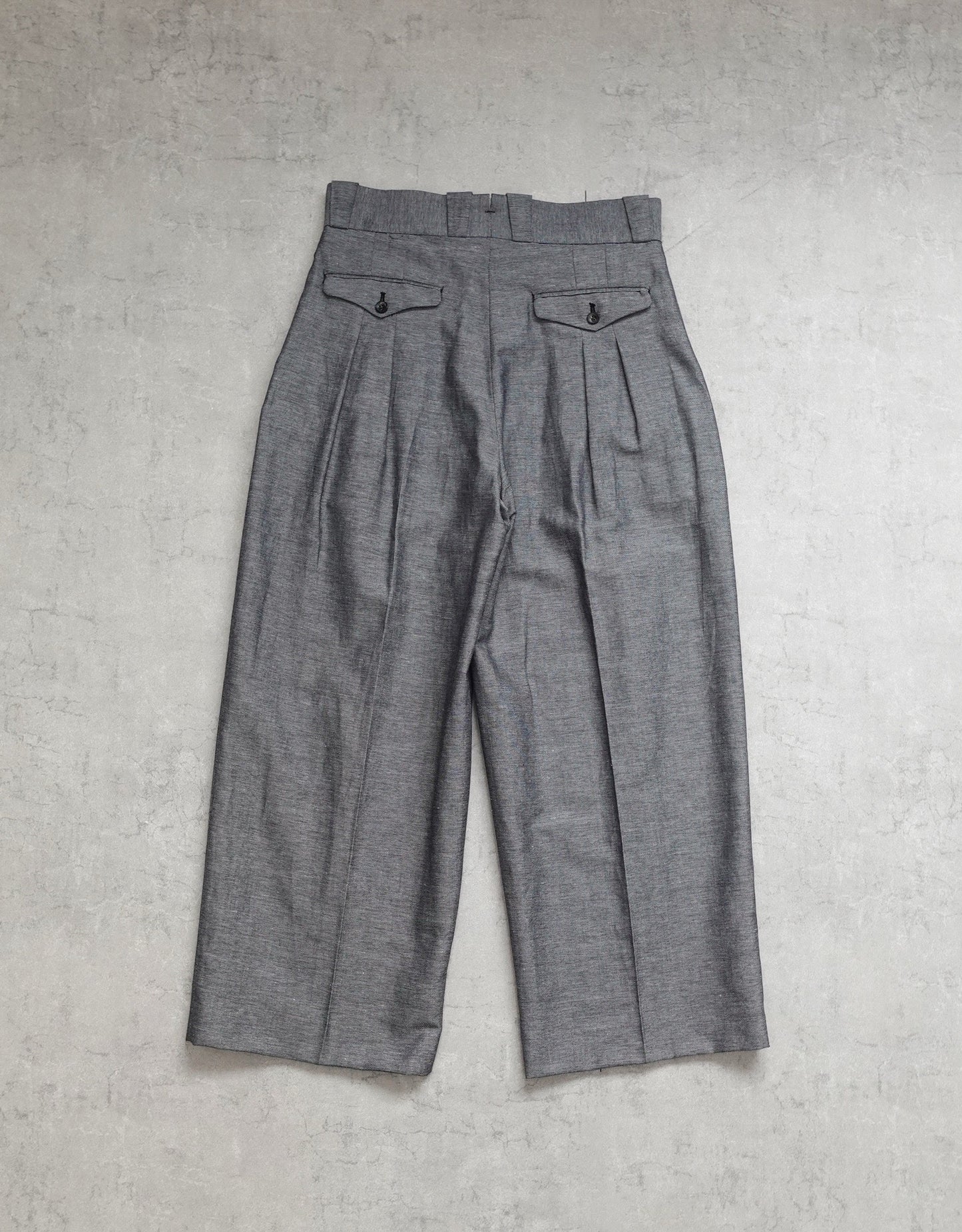 NEZU YO-HINTEN(根津洋品店) TANGO PANTS シャークスキン ブラック さらっとした肌触りで通年快適 通販 184cm着画 物撮り 背面 セレクトショップ VOUILLON
