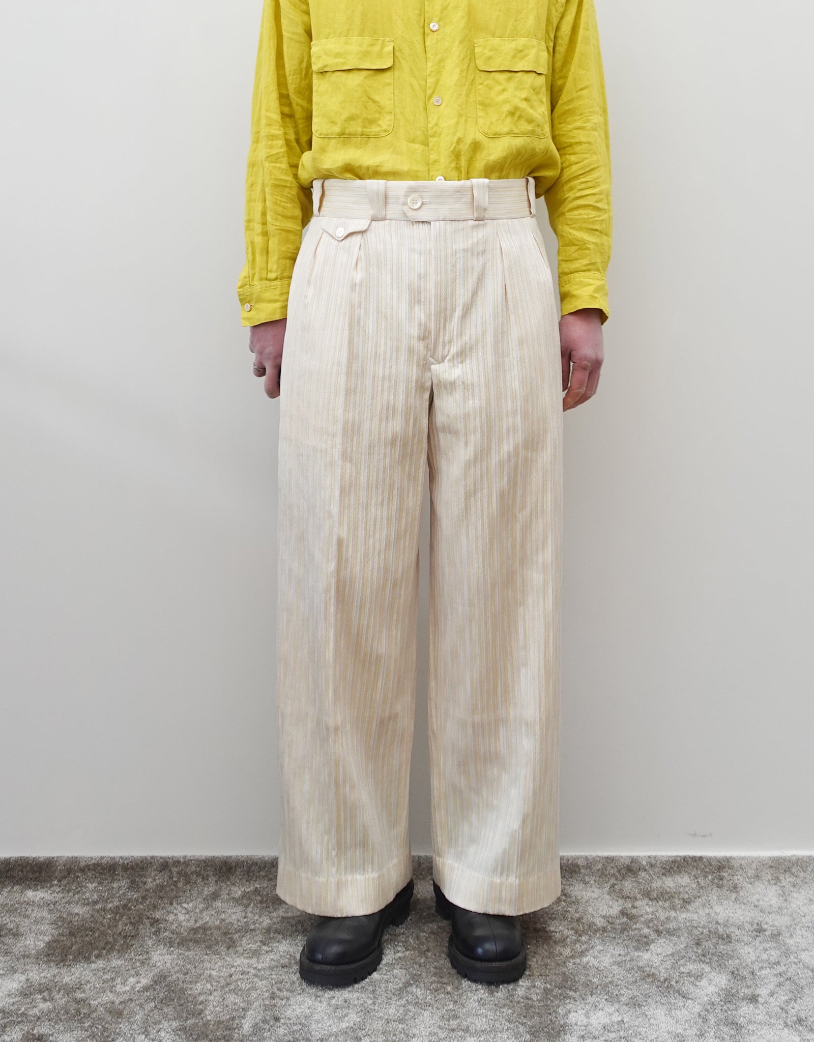 NEZU YO-HINTEN(根津洋品店) TANGO PANTS ワイドパンツ ジャガード ストライプ ホワイト ライトイエロー 通販 184cm着用イメージ 下半身 正面 セレクトショップ VOUILLON