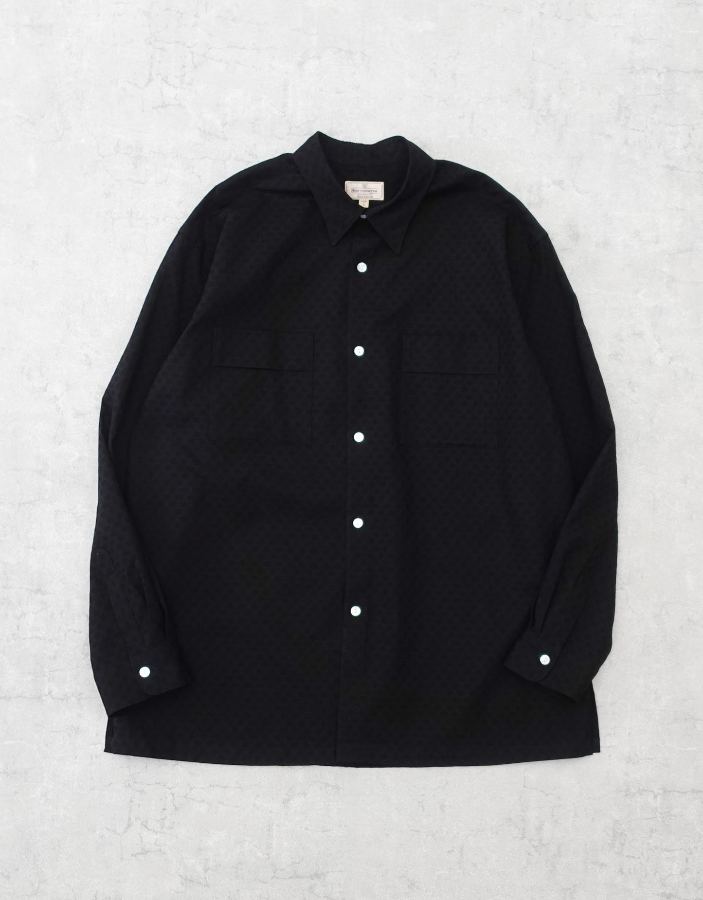 NEZU YO-HINTEN(根津洋品店) ジャガードシャツ コットンドビー ブラック ドレスシャツデザイン 通販 184cm着用イメージ 物撮り 正面 セレクトショップ VOUILLON