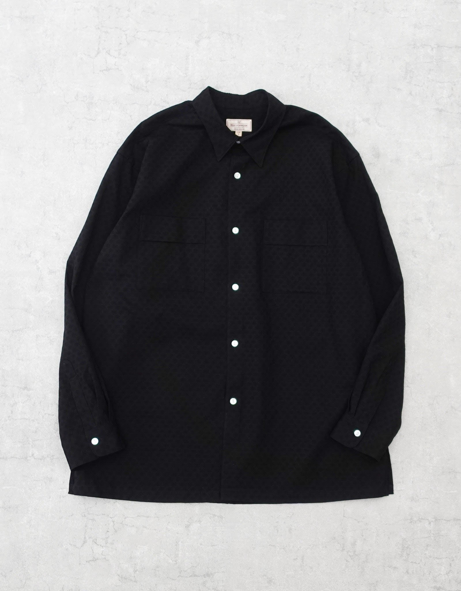 NEZU YO-HINTEN(根津洋品店) ジャガードシャツ コットンドビー ブラック ドレスシャツデザイン 通販 184cm着用イメージ 物撮り 正面 セレクトショップ VOUILLON