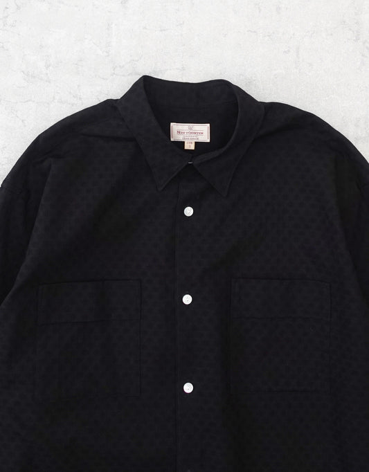 NEZU YO-HINTEN(根津洋品店) ジャガードシャツ コットンドビー ブラック ドレスシャツデザイン 通販 184cm着用イメージ 物撮り 襟 セレクトショップ VOUILLON
