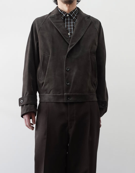 NEZU YO-HINTEN(根津洋品店) ショートジャケット シンセティックレザー  スエード グレー コートをブルゾン仕様にしたデザイン 通販 184cm着用イメージ 正面 セレクトショップ VOUILLON