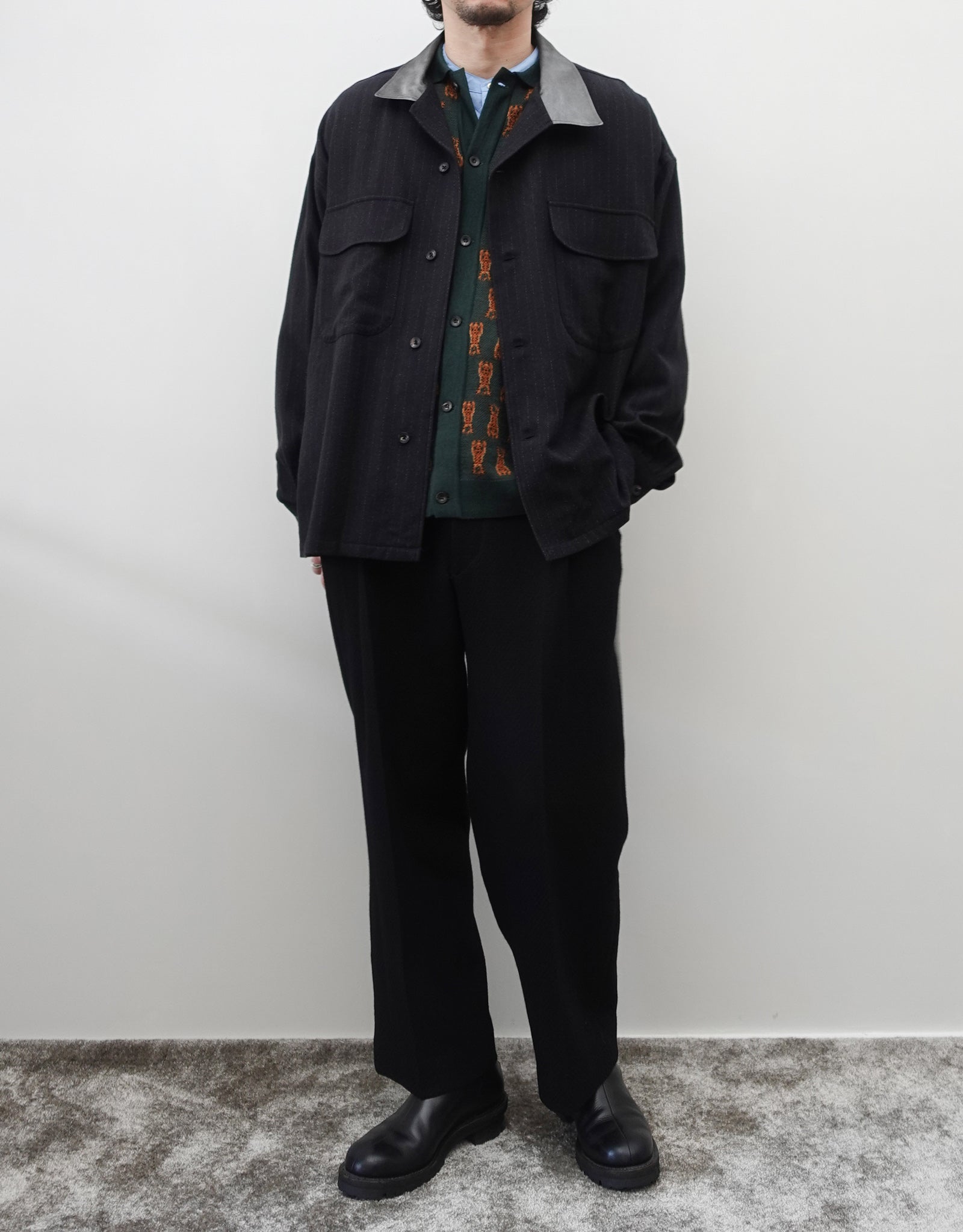 NEZU YO-HINTEN(根津洋品店) ウール シルク ボードシャツ ストライプ チャコール ストライプ ボックスシルエット 通販  スタイリング チベタンタイガーニットシャツ セレクトショップ VOUILLON