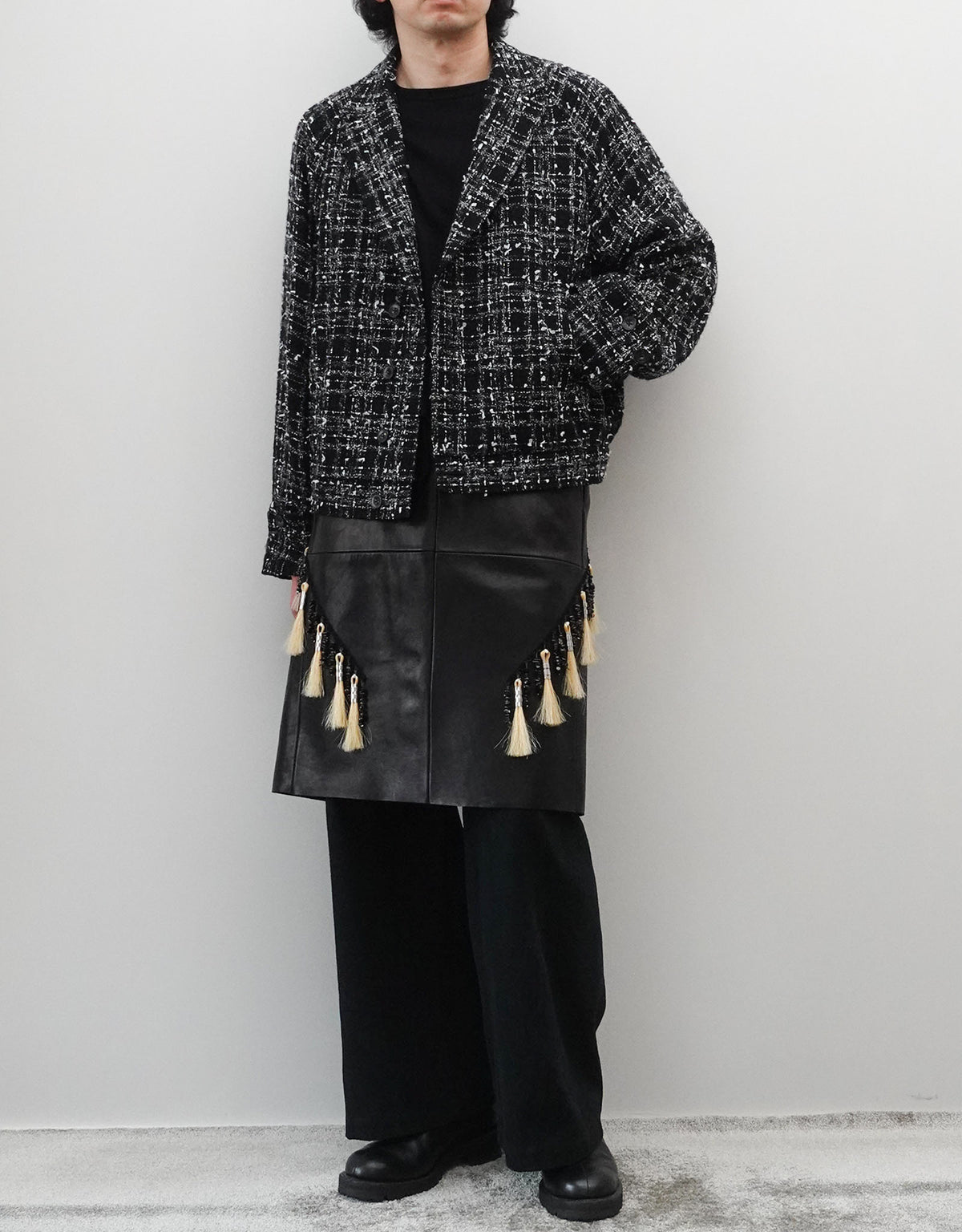LEATHER SKIRT WITH HORSE HAIR&STONE