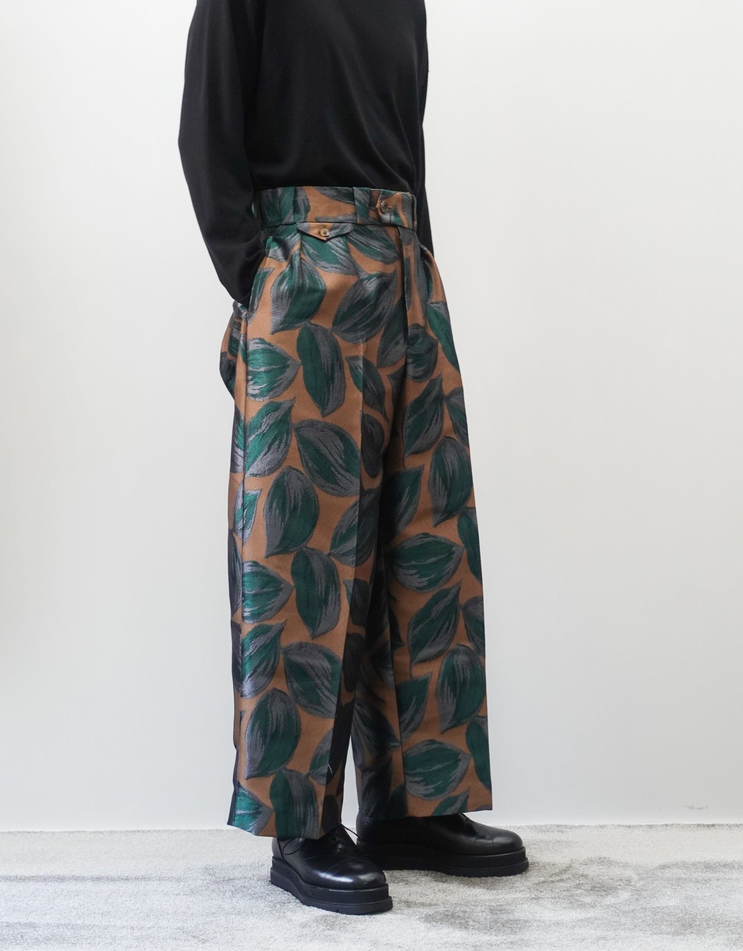 LEAF PATTERN JACQUARD TANGO PANTS