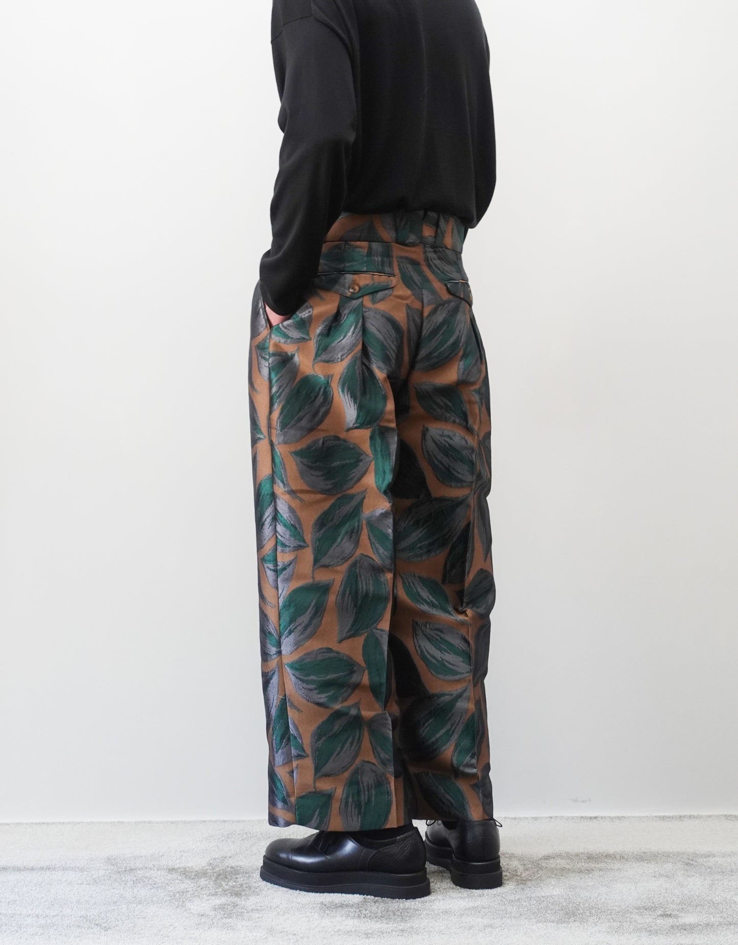 LEAF PATTERN JACQUARD TANGO PANTS