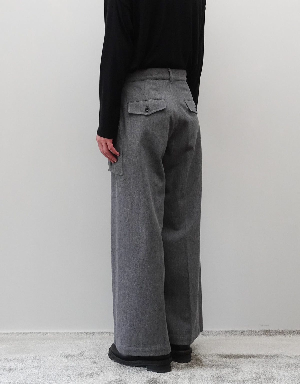 NEZU YO-HINTEN ウールコットン ワークパンツ GRAY 着用画像5