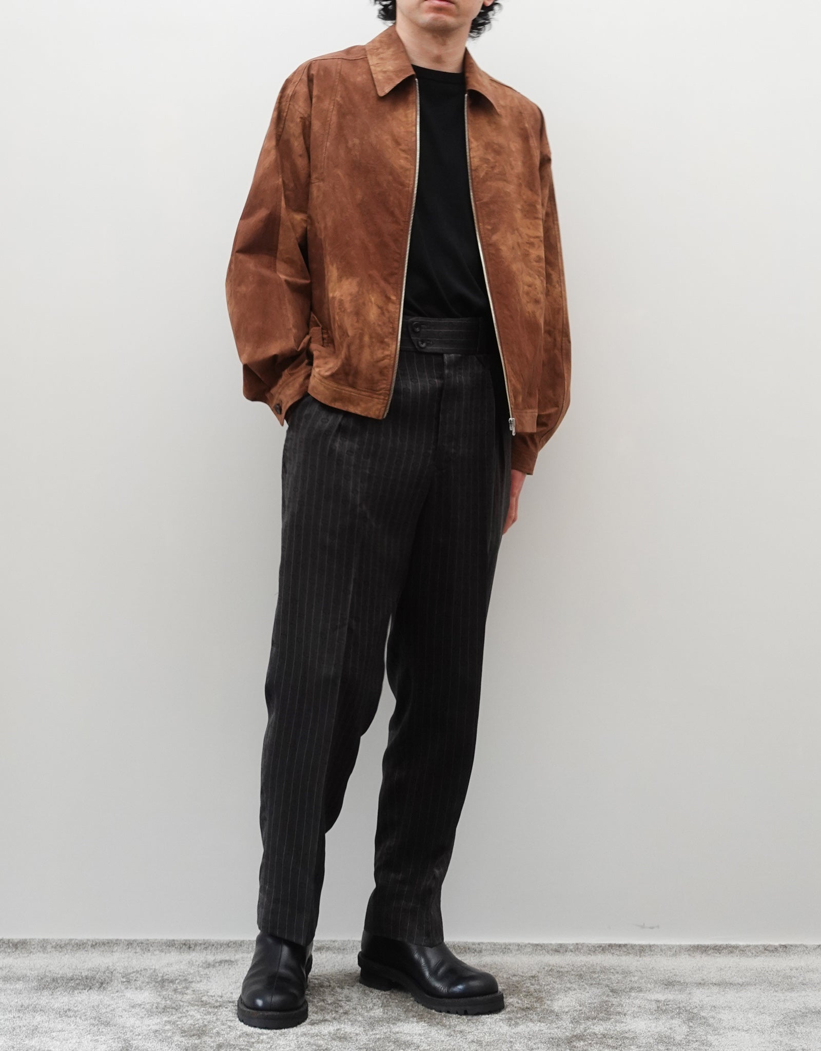 NEZU YO-HINTEN(根津洋品店) マンボパンツ ジャガード ストライプ ジャングルグリーン 通販 184cm着用イメージ 全身 正面 スタイリング セレクトショップ VOUILLON