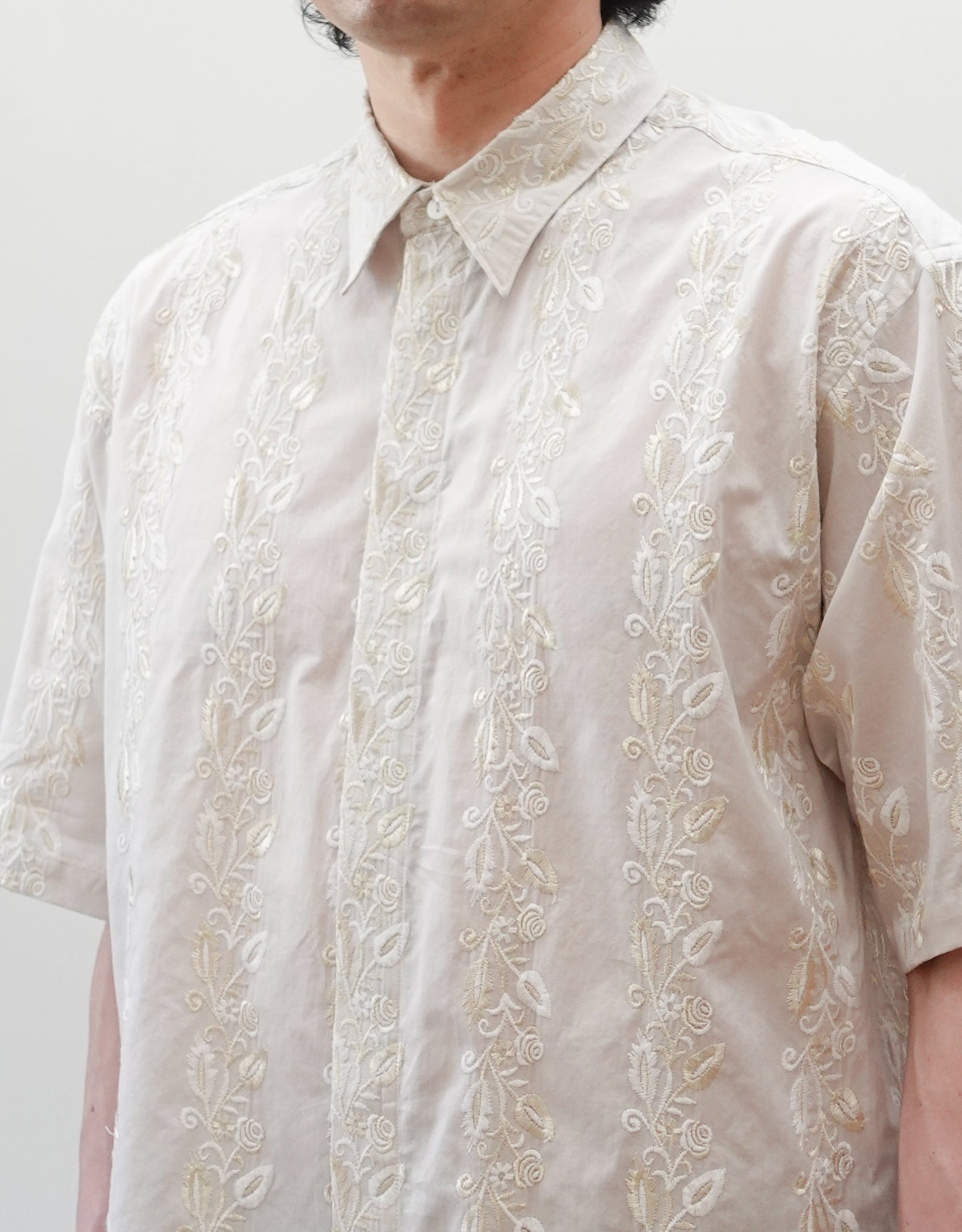 EMBROIDERY SHORT SLEEVE SHIRT - NEZU YO-HINTEN | VOUILLON