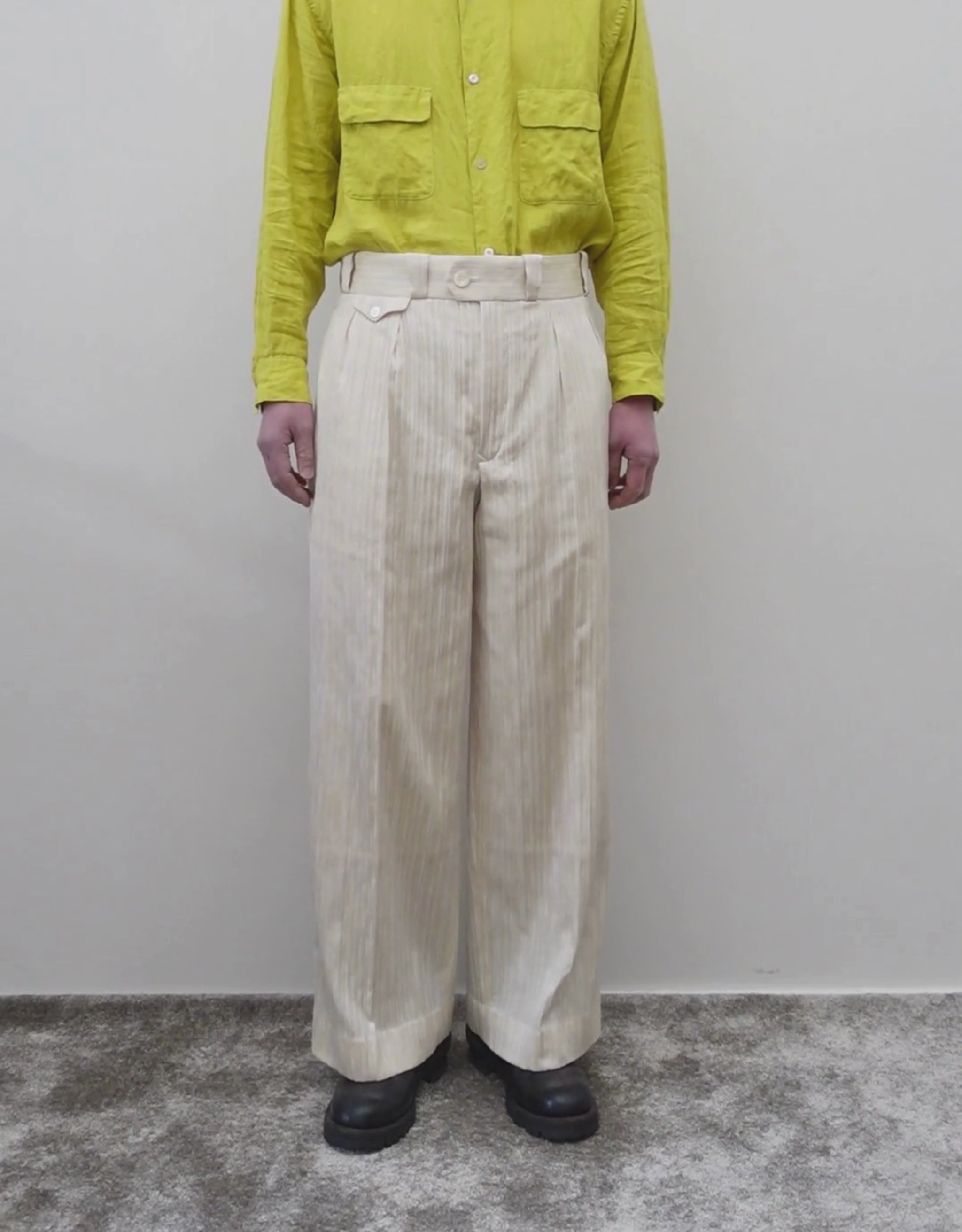 NEZU YO-HINTEN(根津洋品店) TANGO PANTS ワイドパンツ ジャガード ストライプ ホワイト ライトイエロー 通販 184cm着用イメージ 下半身 動画 セレクトショップ VOUILLON