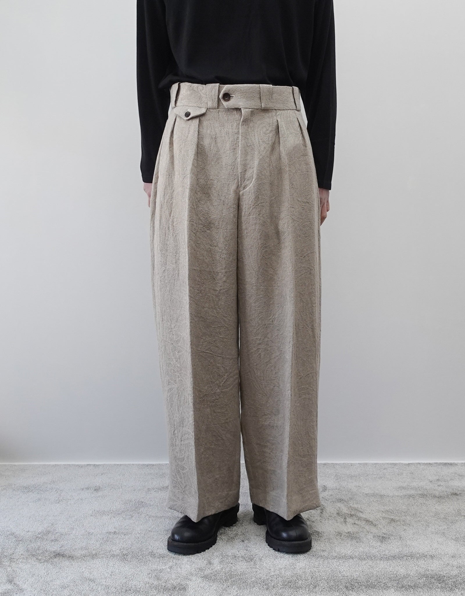 NEZU YO-HINTEN(根津洋品店) TANGO PANTS ワイドシルエット ジャガード ベージュ リネン しなやかでドレープ性がある 通販 184cm着用イメージ 下半身 動画 セレクトショップ VOUILLON