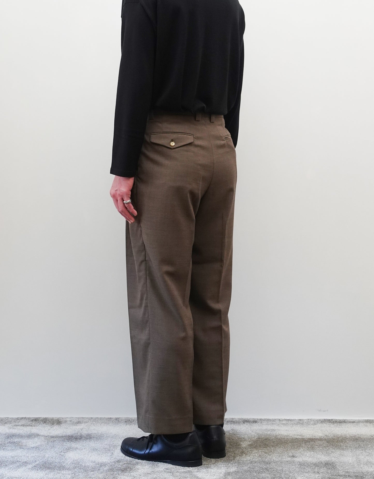 FOUR PLEATS WIDE TROUSERS - WALNUT -